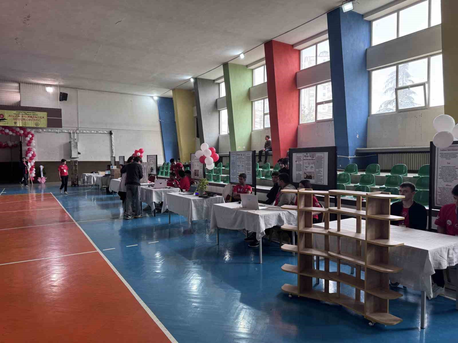 ogrencilerin gelistirdigi otonom arac goruntu isleyerek hareket ediyor 5 K6PaJy3h