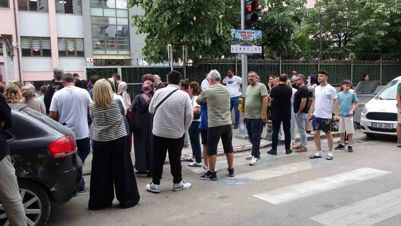 Öğrencilerin sınav heyecanı sona erdi: "En zorlu LGS’ydi" 6 ogrencilerin sinav heyecani sona erdi en zorlu lgsydi 2 NTLDeVZa