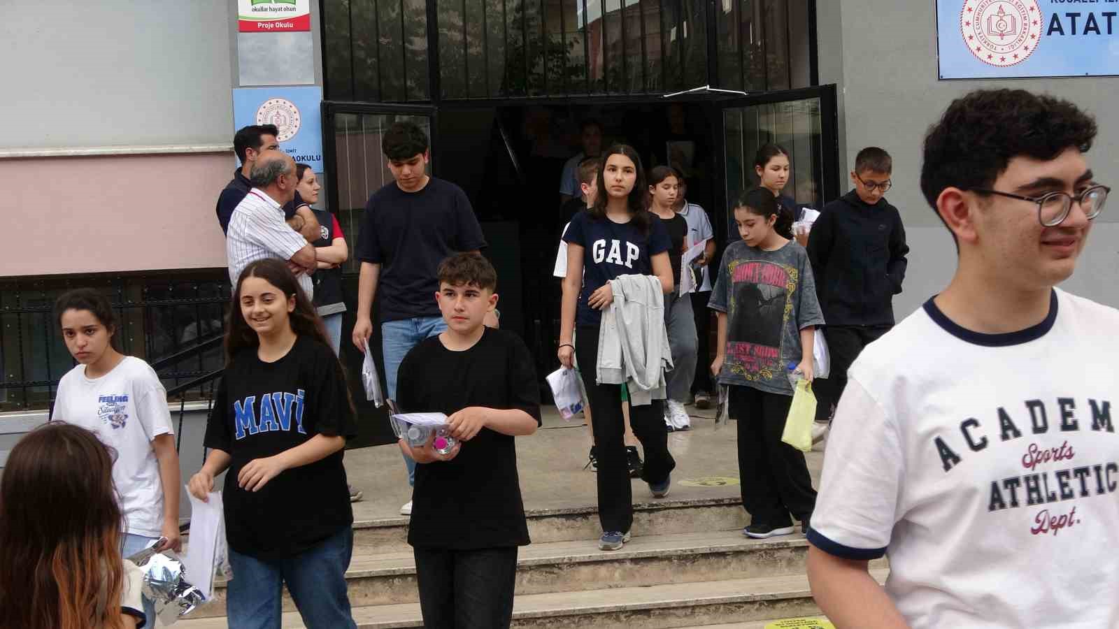 Öğrencilerin sınav heyecanı sona erdi: "En zorlu LGS’ydi" 9 ogrencilerin sinav heyecani sona erdi en zorlu lgsydi 5 m7t1LSdB
