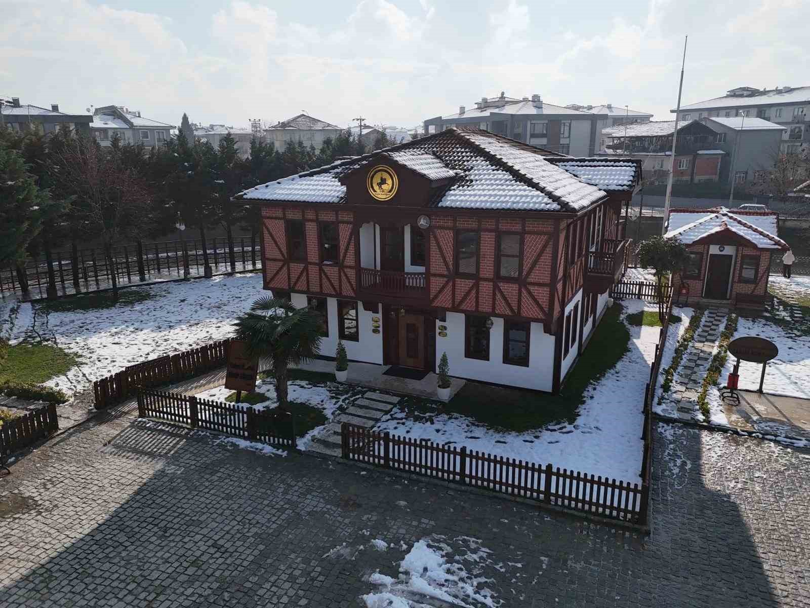 ogrencilerin yeni mekani yahya kemal kitap kosku oldu 3