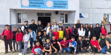 ogrencilerin-yuzu-guldu-saclari-sekillendi-O43eLlGs.jpg