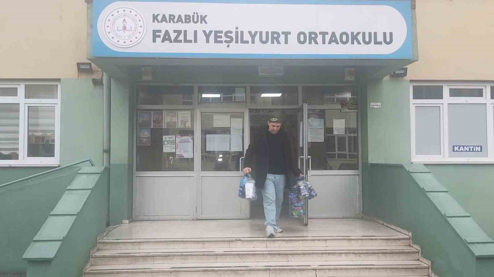 Öğrencilerle yaptığı işbirliğiyle 322’nci tekerlekli sandalyeyi ihtiyaç sahibine teslim etti 5 ogrencilerle yaptigi isbirligiyle 322nci tekerlekli sandalyeyi ihtiyac sahibine teslim etti 1 ziX58deB