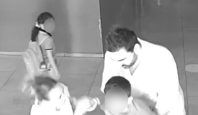 ogretmen-heimlich-manevrasi-ile-ogrencisinin-hayatini-kurtardi-sOPzJa2O.jpg