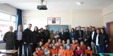 ogretmenler-gununde-duzce-belediyesinden-anlamli-kutlama-PW8ra2nA.jpg