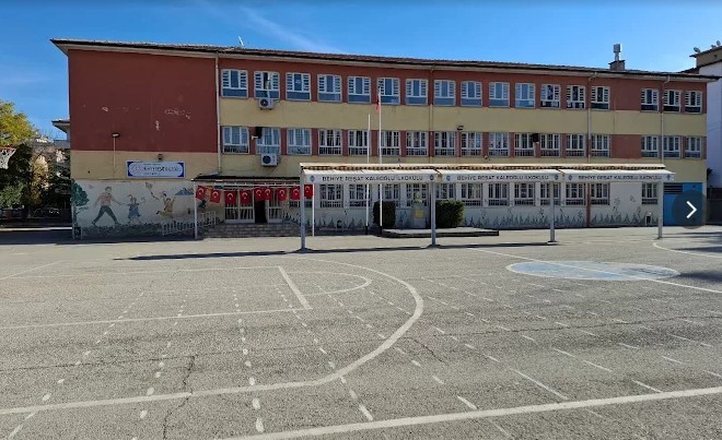 ogretmenlerin heimlich manevrasi ogrencinin hayatini kurtardi 3 pvQvGFXm