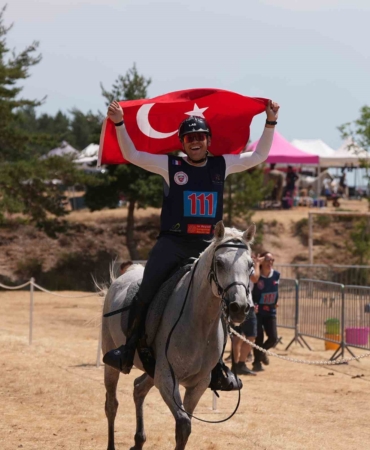 oguz-alper-oktem-milli-sporcu-oluyor-RlYRU9Ib.jpg