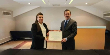 oka-kadin-girisimciligini-destekleyen-calismalariyla-odul-aldi-OecT5cOM.jpg