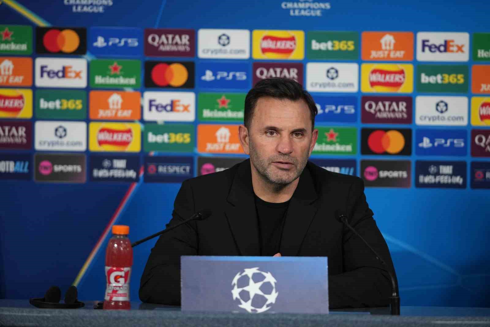 Okan Buruk: "İki takımın da futbolun dışında hiçbir şey düşünmediği güzel bir gece oldu" 4 okan buruk iki takimin da futbolun disinda hicbir sey dusunmedigi guzel bir gece oldu VV56ZrHq