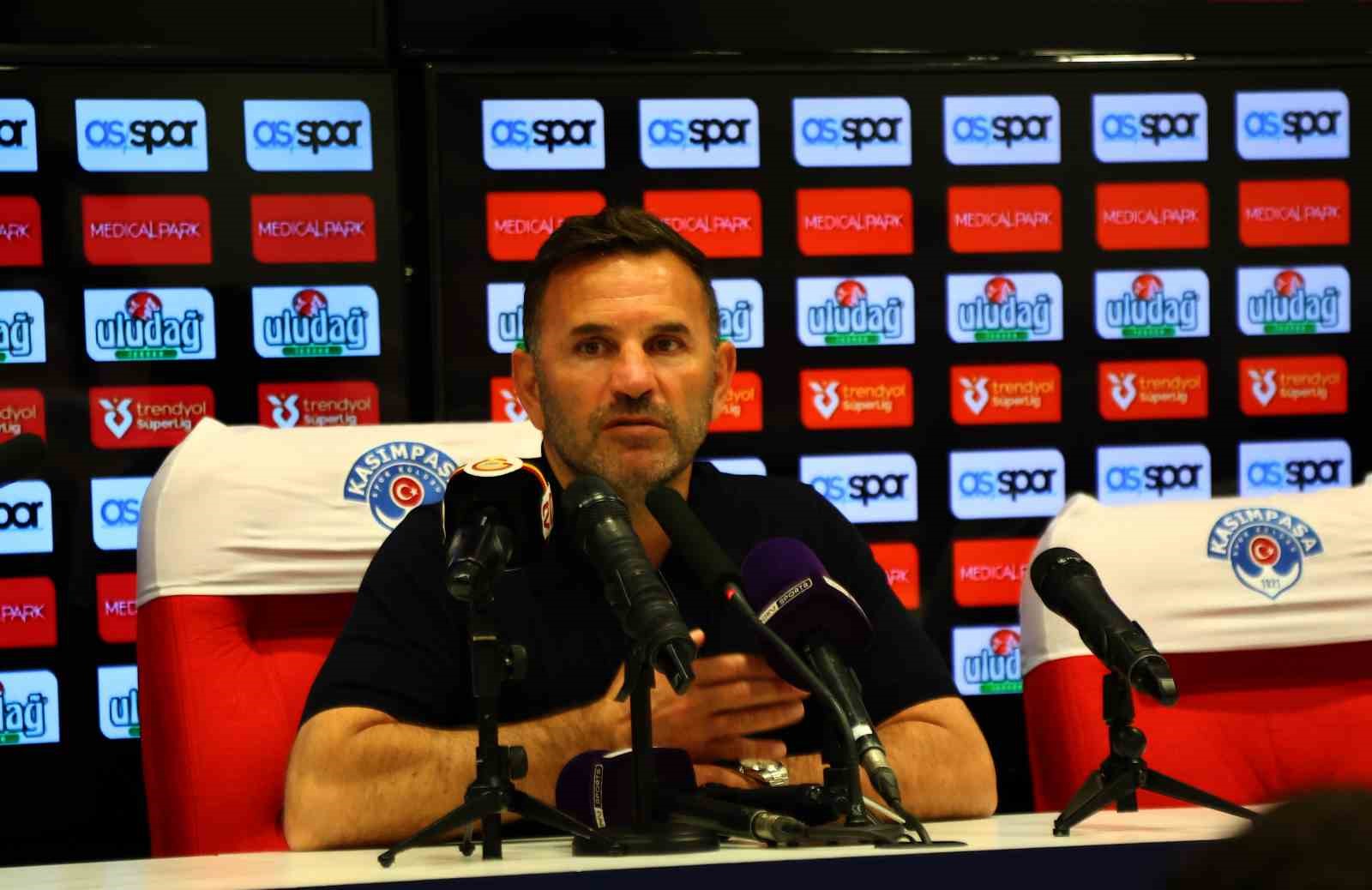 Okan Buruk: "İlk düşüncem, isteğim ve hayalim burada yine nice şampiyonluklar yaşamak" 4 okan buruk ilk dusuncem istegim ve hayalim burada yine nice sampiyonluklar yasamak 0 H9JEgleN