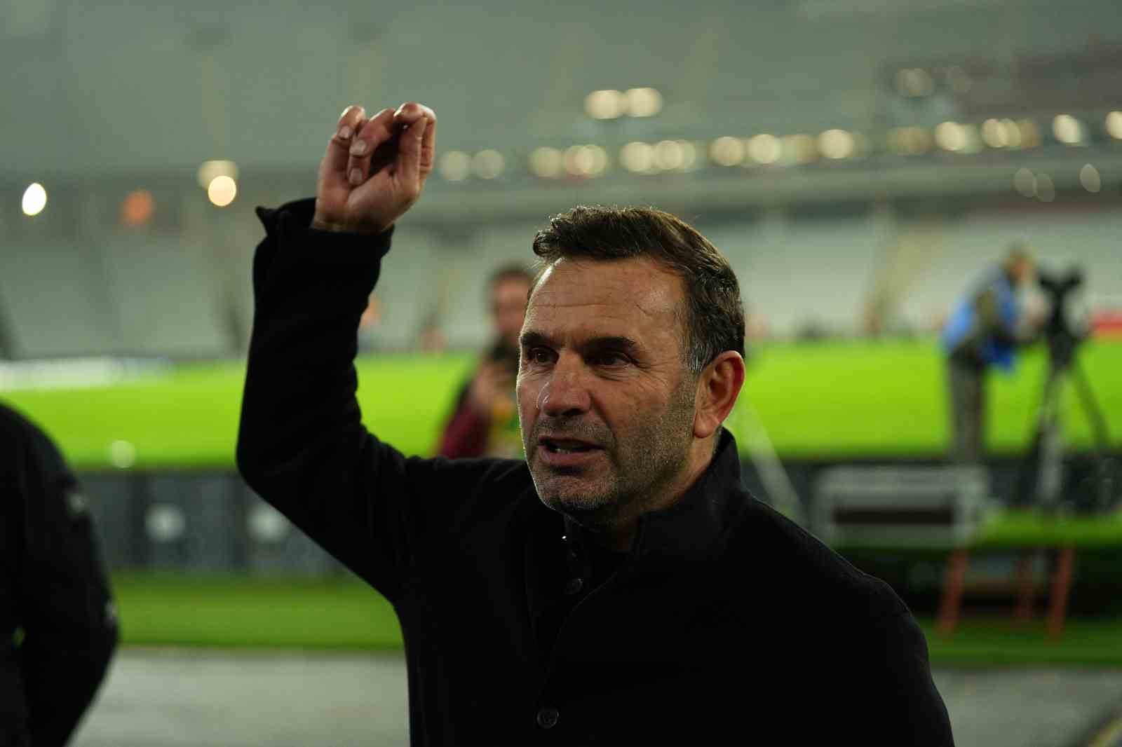 okan buruk taraftarlara 3lu cektirdi 6 m57OE1NE