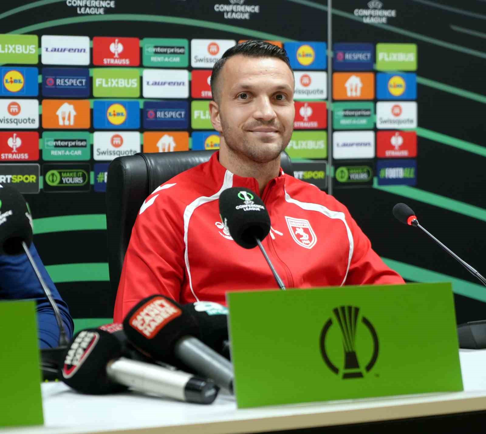 Okan Kocuk: "Dinamo Kiev maçında galibiyet alarak sağlam adımlarla ilerlemek istiyoruz" 4 okan kocuk dinamo kiev macinda galibiyet alarak saglam adimlarla ilerlemek istiyoruz 0 JbrBkPYj