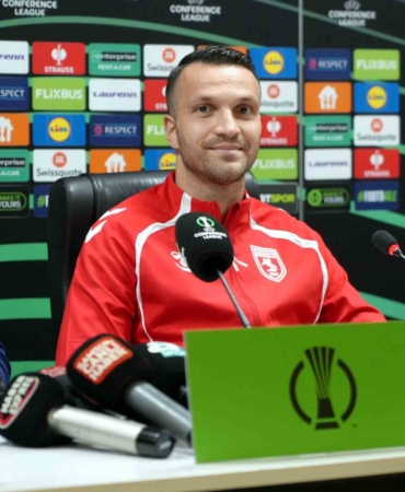 okan-kocuk-dinamo-kiev-macinda-galibiyet-alarak-saglam-adimlarla-ilerlemek-istiyoruz-tjw8uA3C.jpg