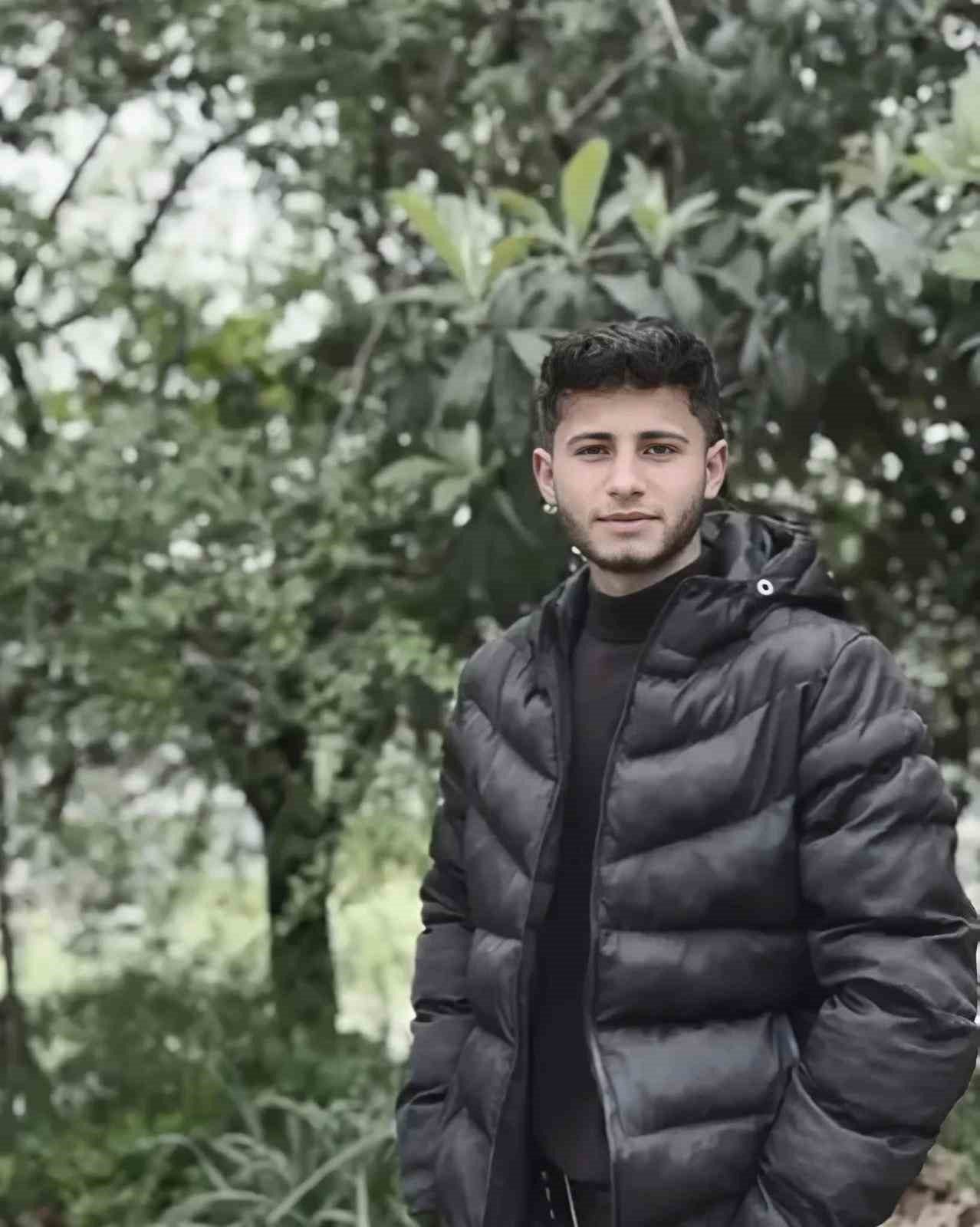 okul bahcesinde 17 yasindaki cocugun cansiz bedeni bulundu 3