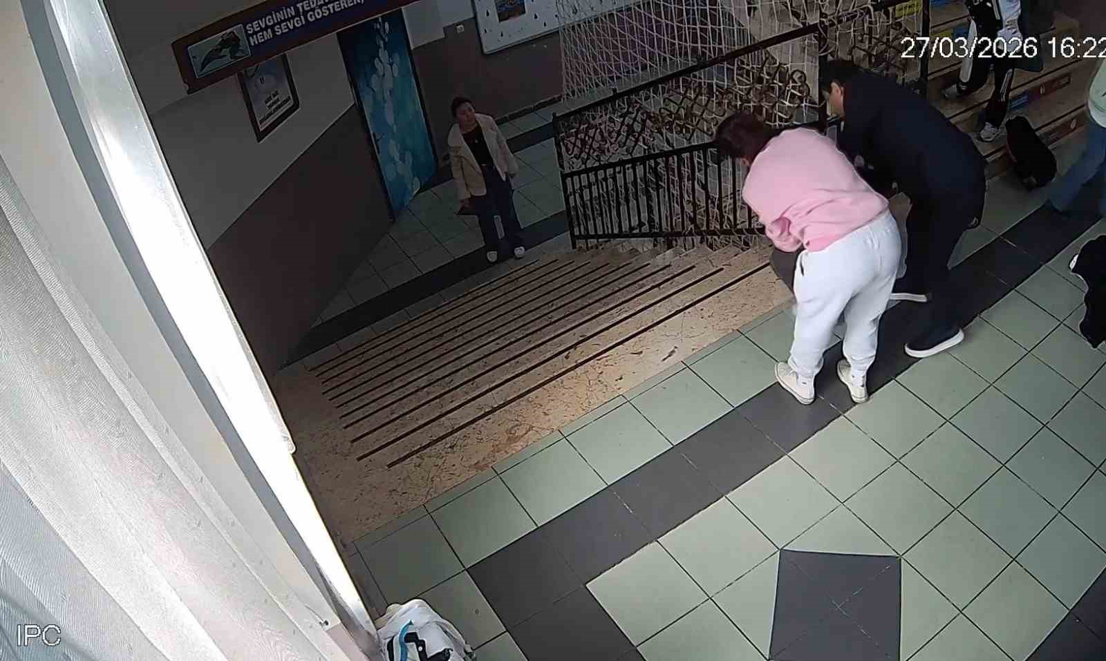 okul mudurunden hayat kurtaran heimlich manevrasi 1