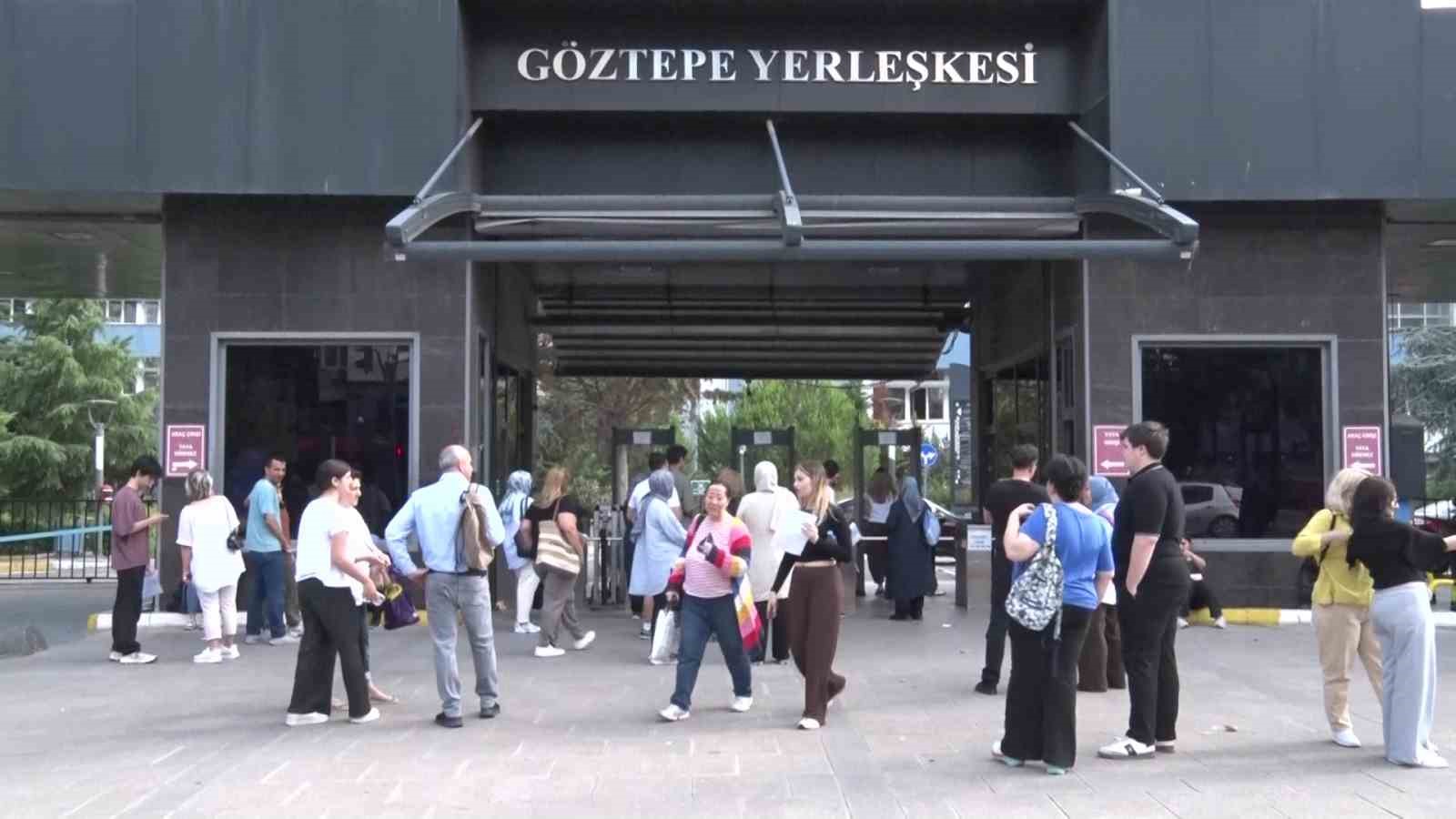 Okul önlerinde heyecanlı YKS bekleyişi başladı 4 okul onlerinde heyecanli yks bekleyisi basladi 0 rRuOCg5k