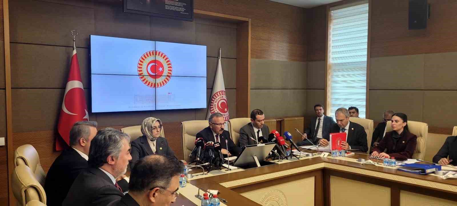 okul saldirilarini arastirmak icin kurulan komisyon calisma takvimini gorusmek uzere toplandi 1