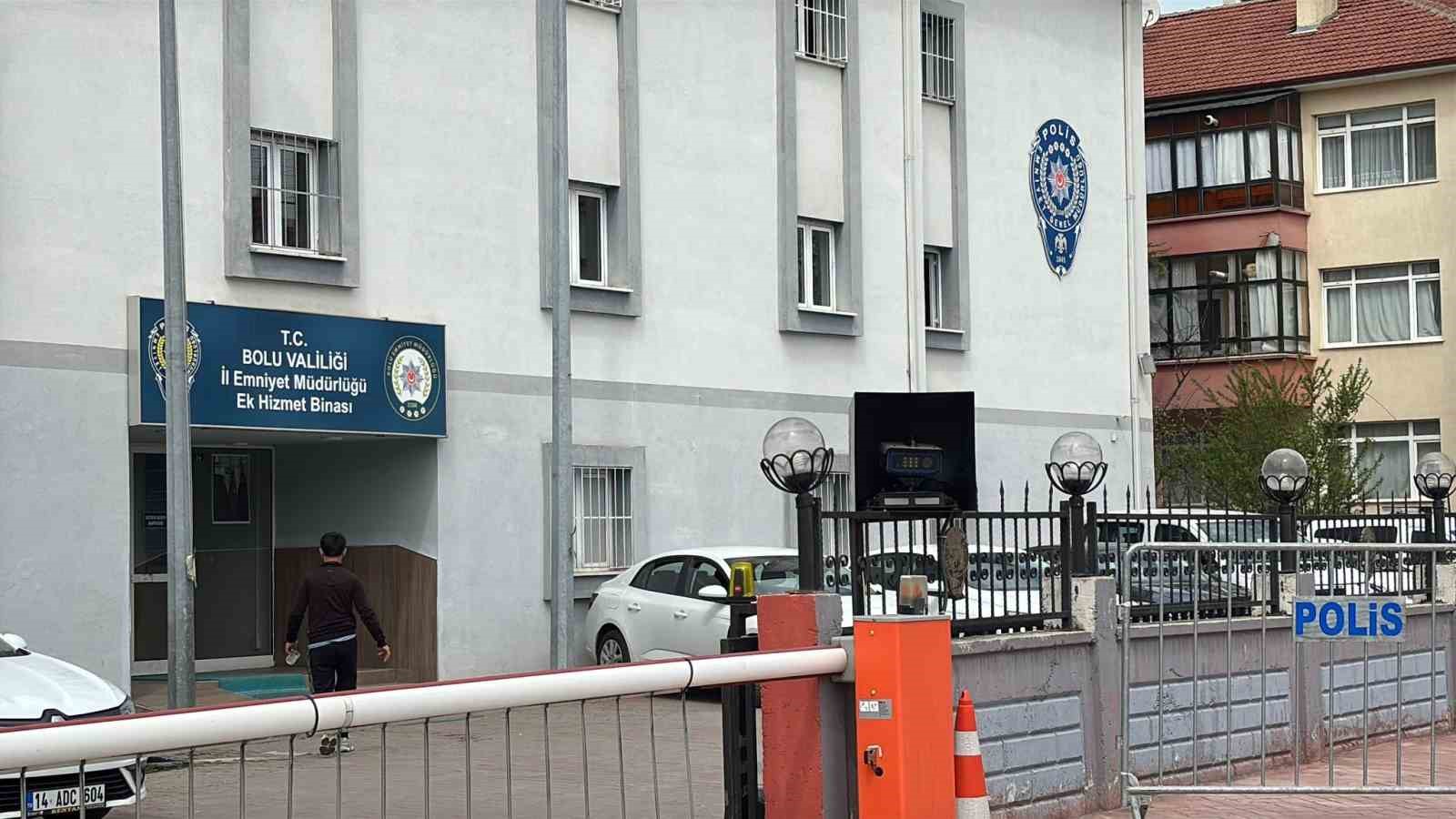 okul saldirisi tehdidinde bulunan ogrenci adli kontrol sartiyla serbest birakildi 0 s71dabiR