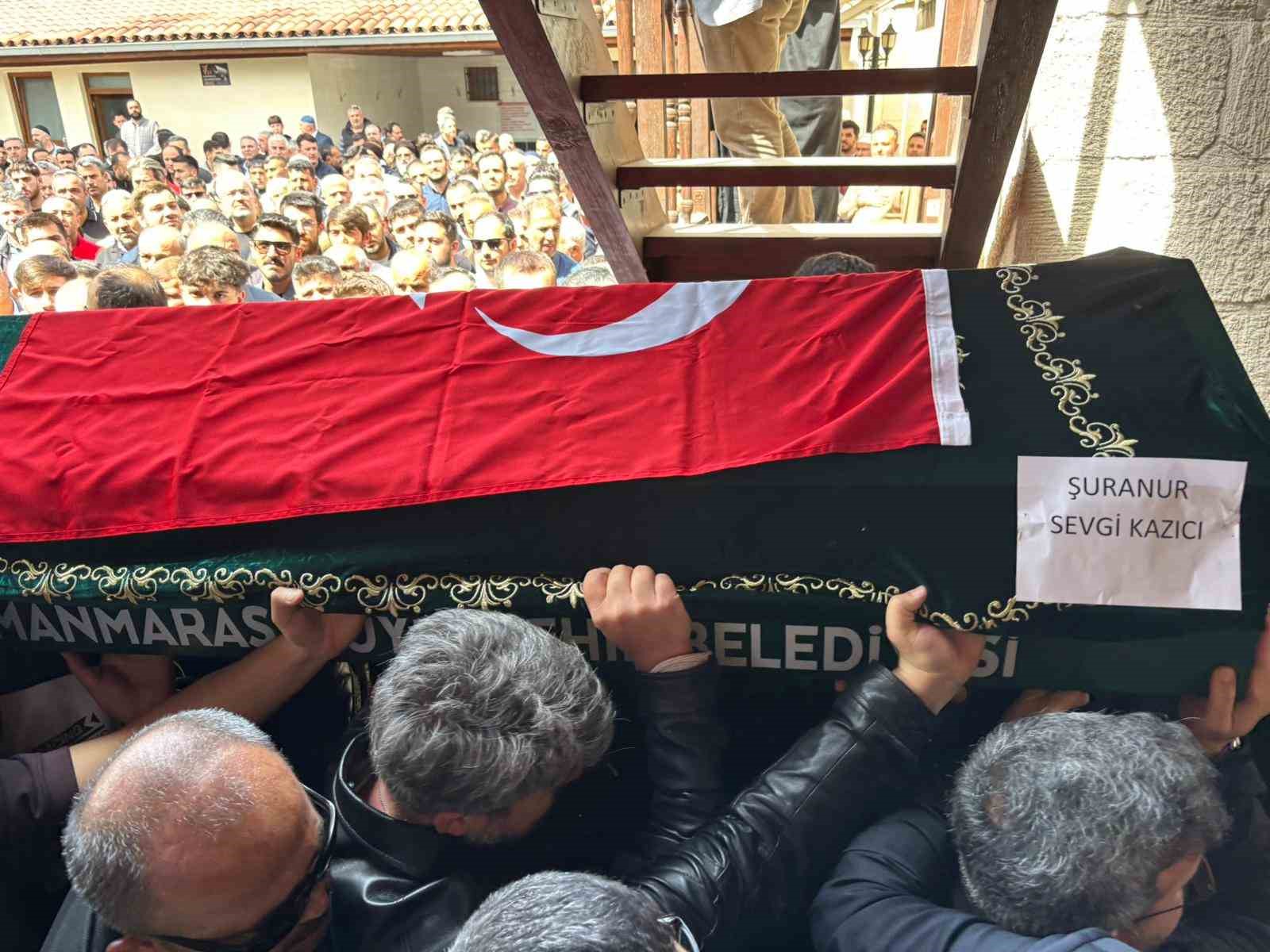 okul saldirisinda hayatini kaybeden suranur son yolculuguna ugurlandi 1 GqydiHAf