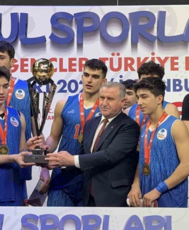 okul-sporlari-basketbol-gencler-turkiye-birinciligi-finali-istanbulda-oynandi-LDEFVUzX.jpg