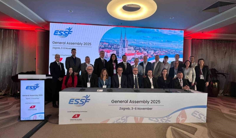 okul-sporlari-daire-baskani-ilhan-demir-essf-yonetim-kuruluna-secildi-K6PLqkme.jpg