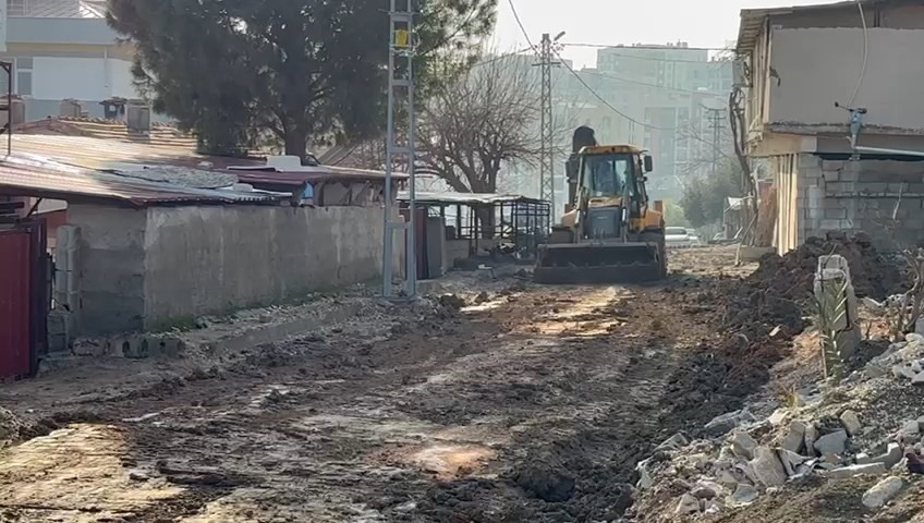 ‘Okula gidip gelemiyorum, sokakta kardeşlerimle oynayamıyorum’ diyerek belediye başkanına seslenen çocukların istekleri yerine getirildi 6 okula gidip gelemiyorum sokakta kardeslerimle oynayamiyorum diyerek belediye baskanina seslenen cocuklarin istekleri yerine getirildi vJQUNSa2