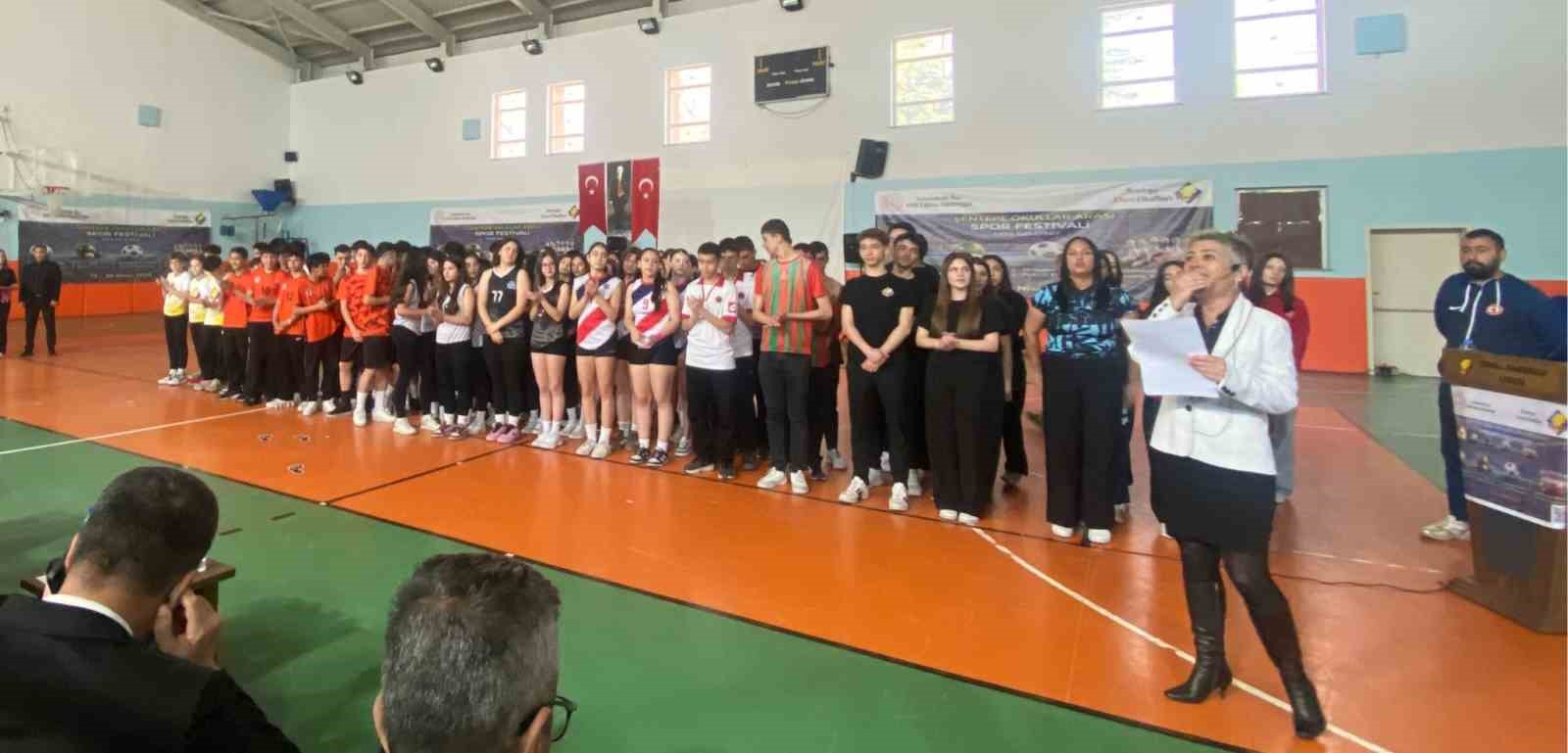 okullar arasi spor festivali coskusu oduller sahiplerini buldu 4 utB88mNX