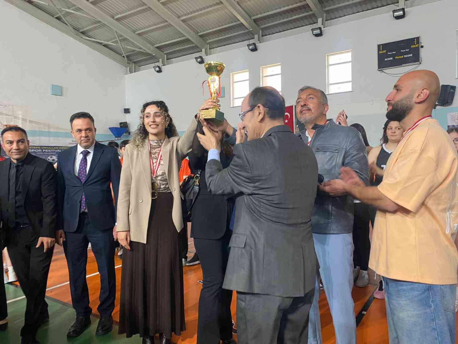 okullar arasi spor festivali coskusu oduller sahiplerini buldu 5 fwsgW4nj