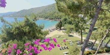 okullar-kapandi-bodrum-sahilleri-doldu-GR1eTeFY.jpg