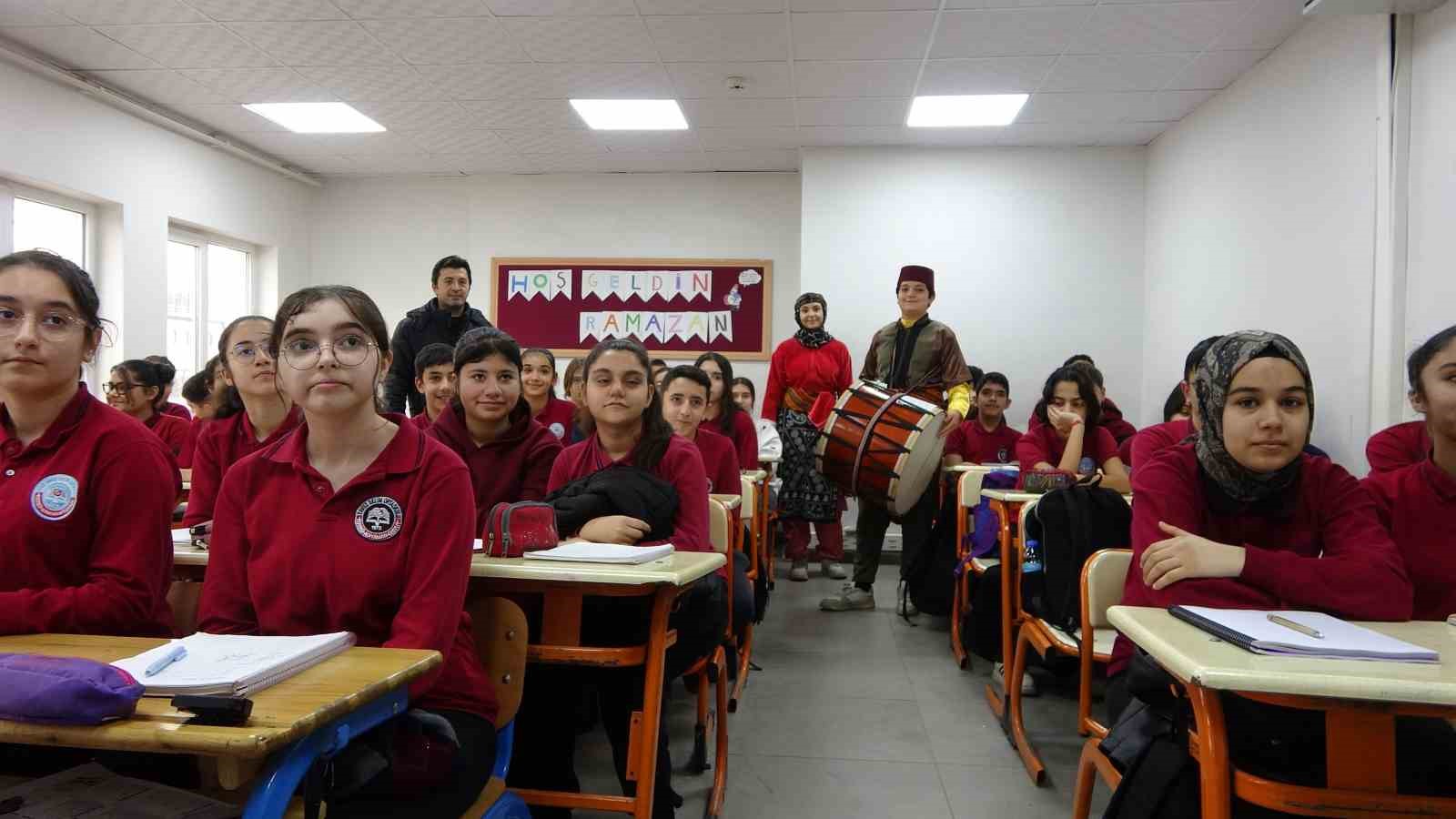 okullar ramazanin manevi havasina gore suslendi 3 Xwj18sha