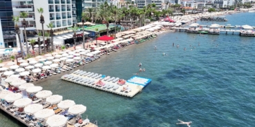 okullar-tatil-oldu-marmaris-sahilleri-dolmaya-basladi-8a2fDE13.jpg