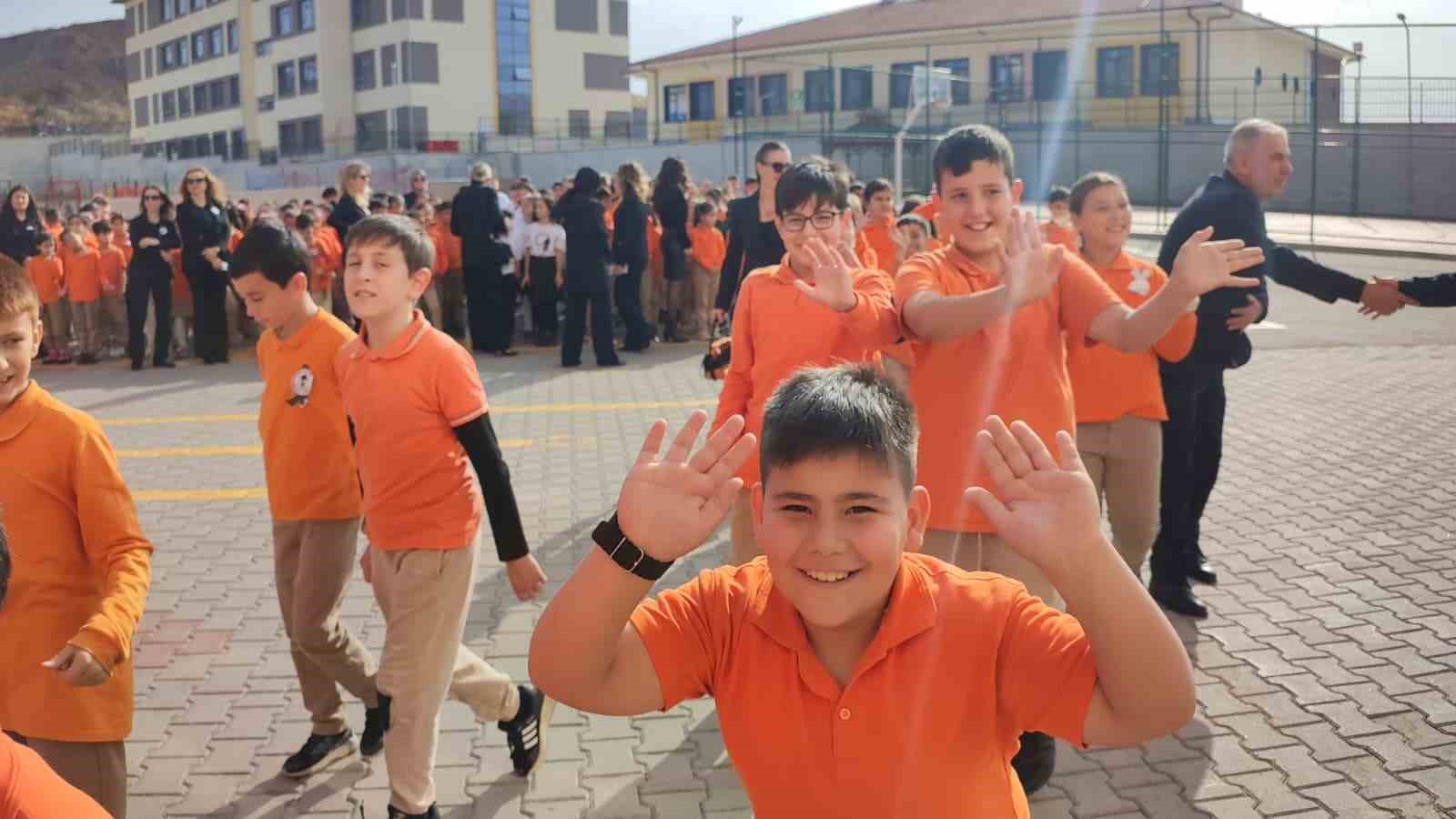 okullarda ilk ara tatil basladi 3 EQbVrtuJ