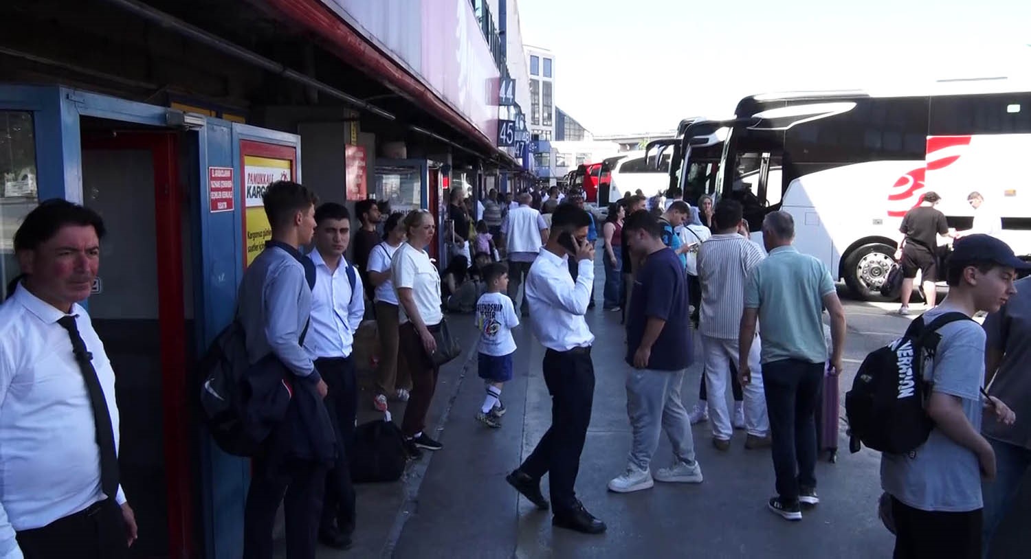 okullarin tatil olmasiyla 15 temmuz demokrasi otogarinda hareketlilik basladi 0 gvyFqfnN