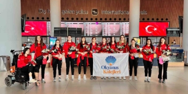 okyanus-koleji-kiz-voleybol-milli-takimi-dunya-ikincisi-oldu-l4YcKplX.jpg