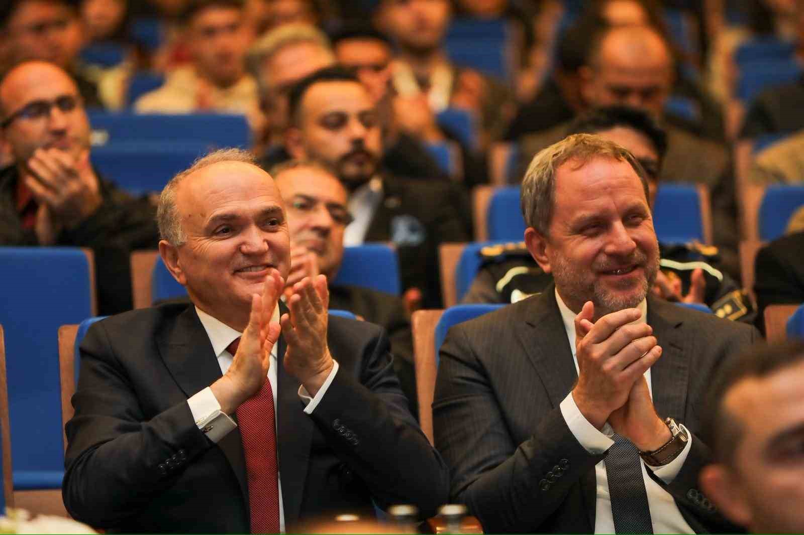 okyay dunyanin hicbir ulkesi savunma sanayinde tek basina tam yeterli degildir 1 CZ9aVHT2