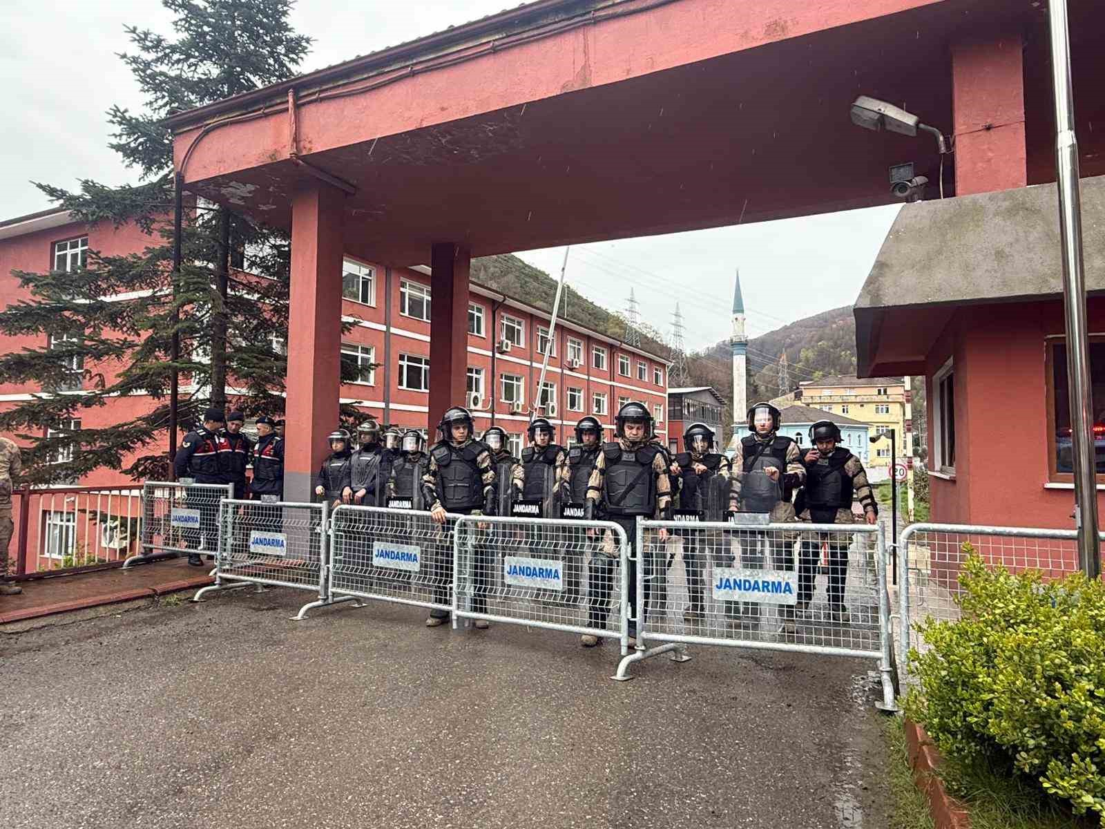 olayli secimin ardindan il genel meclisinde kapali oturum 0 cOUUn6A5
