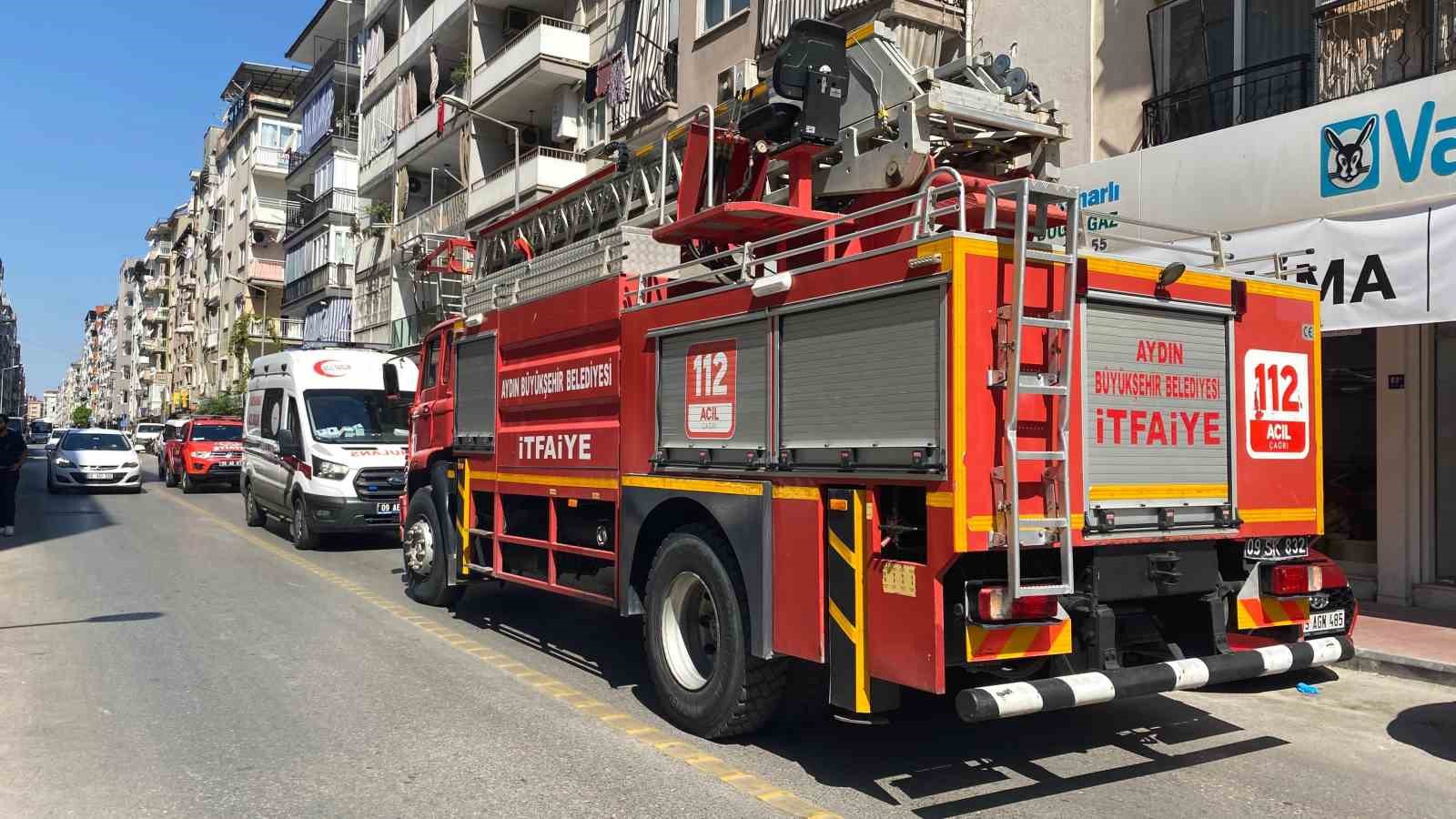 oldu sanilan kadin tatilde cikti 1 s5iR4IdZ