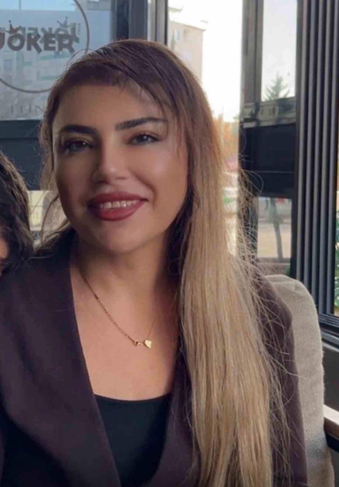 oldurulen 2 cocuk annesi son yolculuguna ugurlandi 4 q7AgGP5H