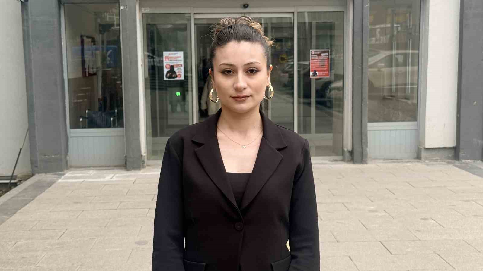 oldurulmeden once yaptigi yardim isaretiyle gundeme gelmisti 0 ZINWFpm5