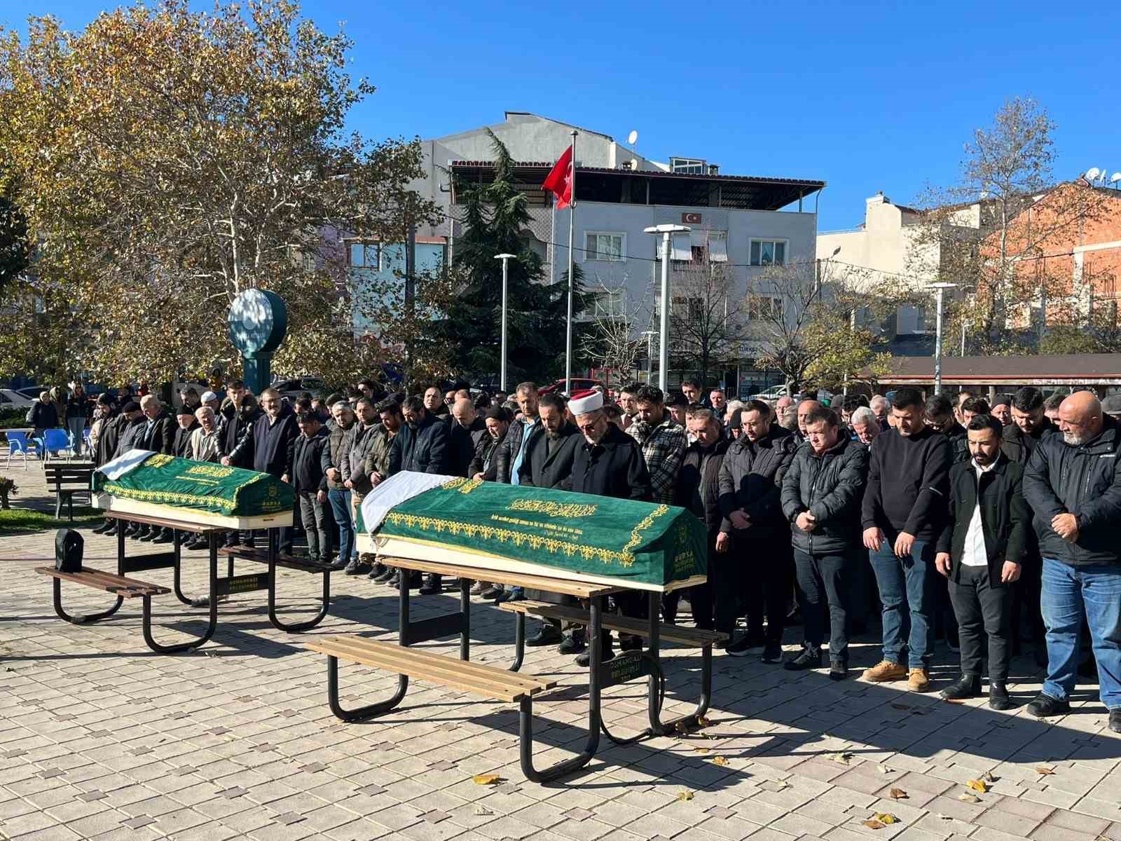 oldurup intihar etmisti kiziyla yanyana topraga verildi 2