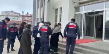 olen-kiz-kardesinin-kimligini-kullanarak-yaklasik-15-milyon-haksiz-kazanc-elde-eden-yasli-kadin-lg1vQUsZ.jpg
