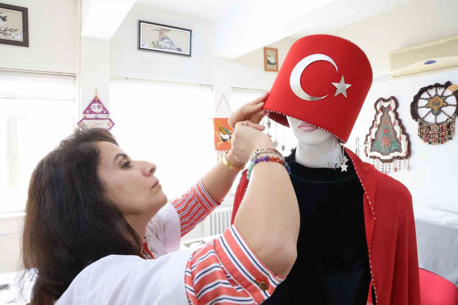 olgunlasma enstitusunde cumhuriyetin 102 yilina ozel bayrak temali eserler islendi 9 pjB5U7H7