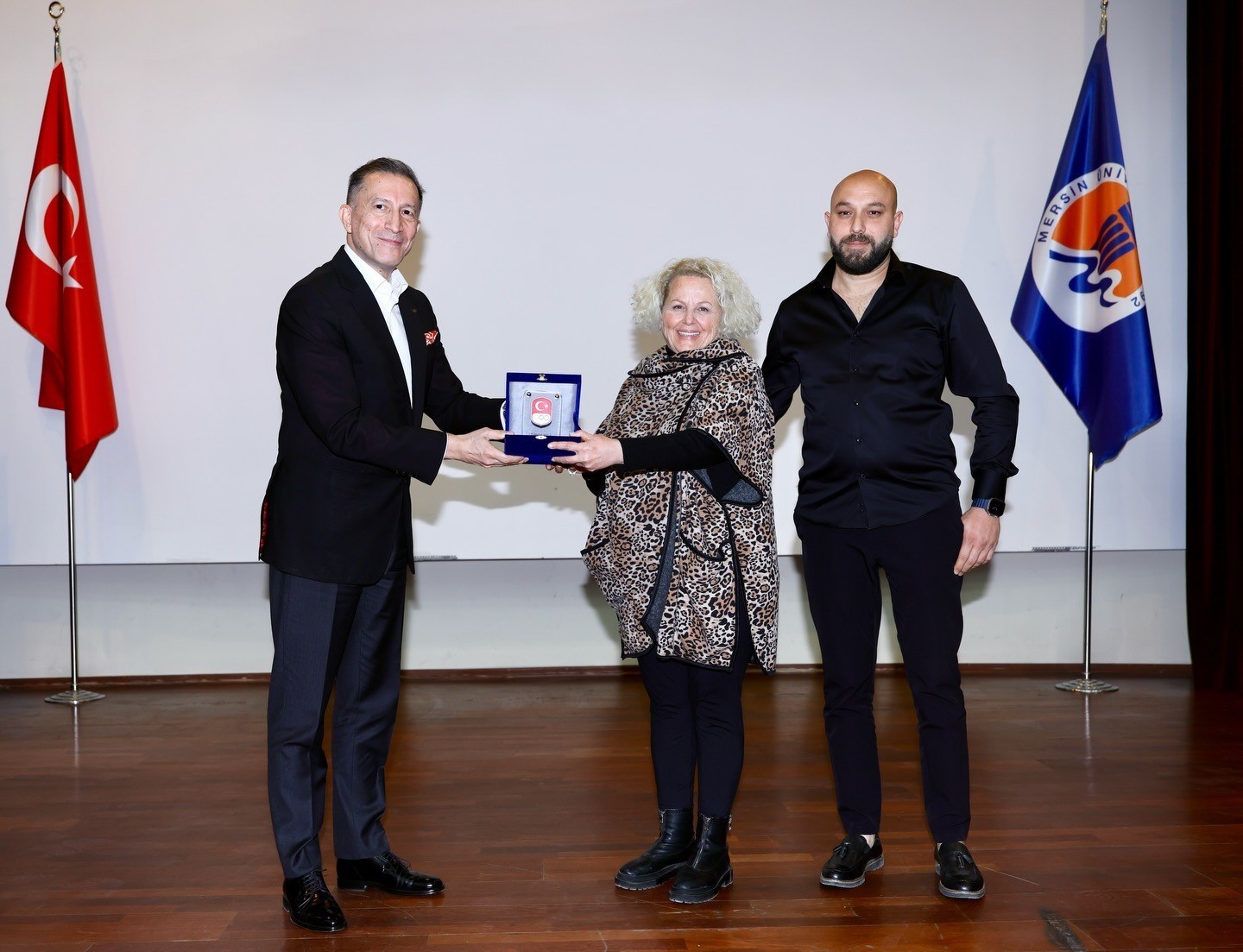Olimpiyat şampiyonu milli güreşçi Ahmet Kireççi, memleketi Mersin’de anıldı 4 olimpiyat sampiyonu milli guresci ahmet kirecci memleketi mersinde anildi 0 8Fu2ypgA