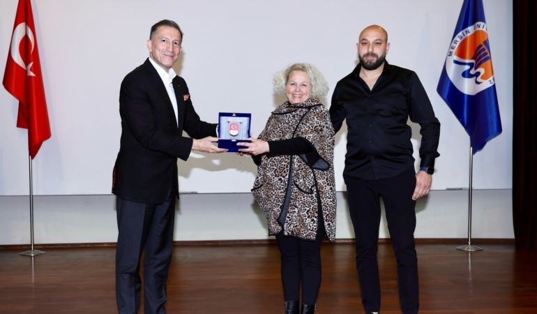 olimpiyat-sampiyonu-milli-guresci-ahmet-kirecci-memleketi-mersinde-anildi-j44Fst5n.jpg