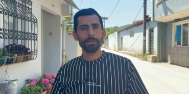 olmek-uzereyken-zeytinyagiyla-kurtardi-10-yildir-yanindan-ayrilmiyor-iClBU9gU.jpg