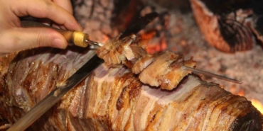 oltu-cag-kebabi-tasteatlas-listesinde-turkiye-ikincisi-oldu-ZdORqSwS.jpg