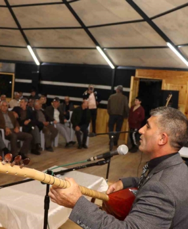 oltulu-asik-mevlut-ihsani-anildi-zlC2dOR4.jpg