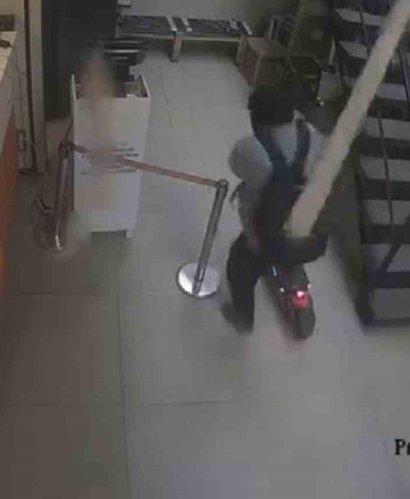 olumden-kil-payi-kurtuldu-o-anlar-kamerada-BNTGW9cH.jpg