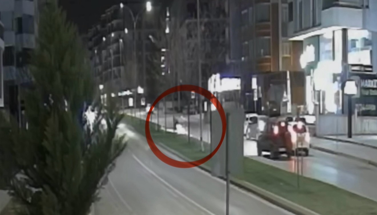 olumlu motosiklet kazasinin guvenlik kamerasi goruntusu ortaya cikti 3 X8qQmYz8