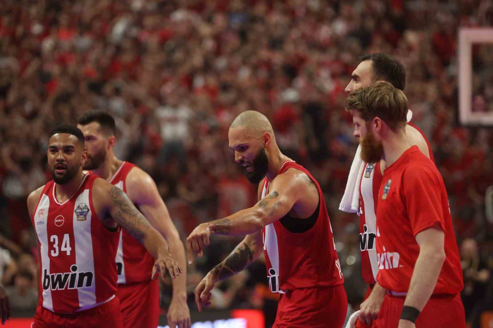 olympiakos 4 kez euroleague sampiyonu 1