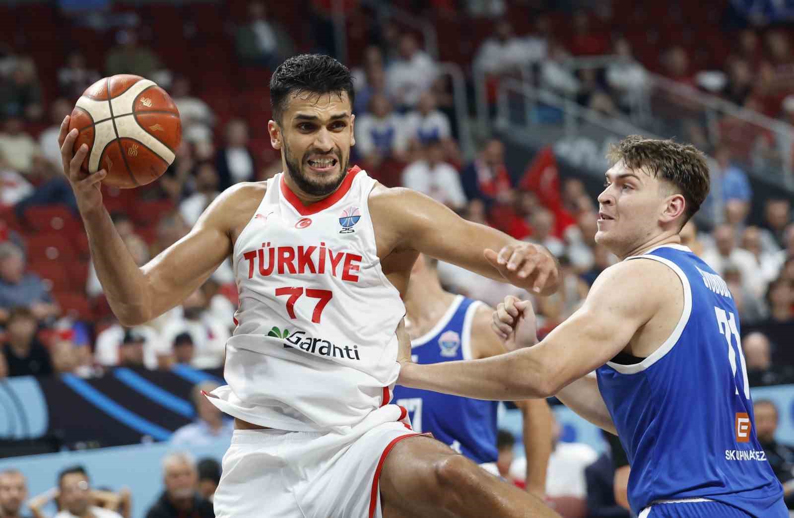 omer faruk yurtsevenden nba ekibine 10 gunluk imza 0 i7RSCd4d